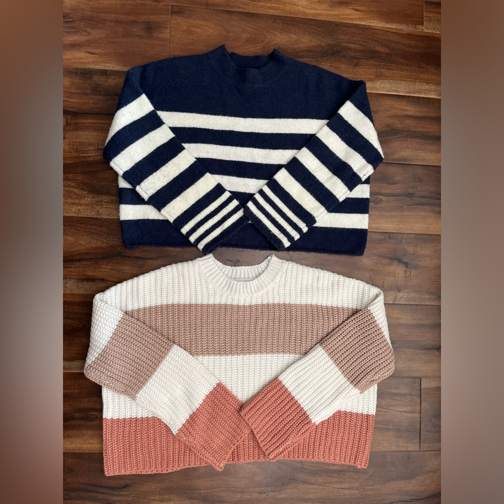 2 Cropped Stripped Sweater “Moon&Madison” “Sincerely Jules”